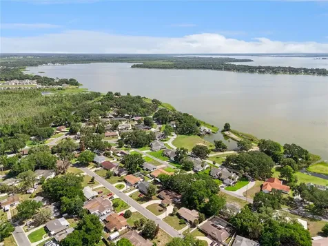 1310 Lee Court Leesburg FL 34748