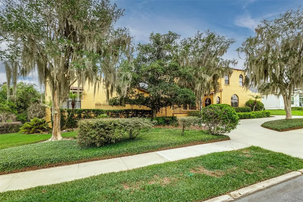 327 Miramar Road Lakeland FL 33803