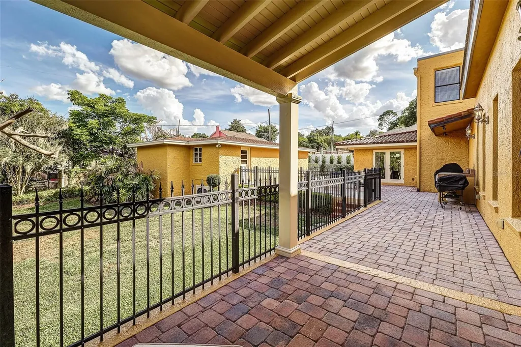 327 Miramar Road Lakeland FL 33803