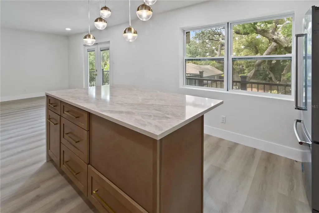 3232 W Oakellar Avenue Tampa FL 33611