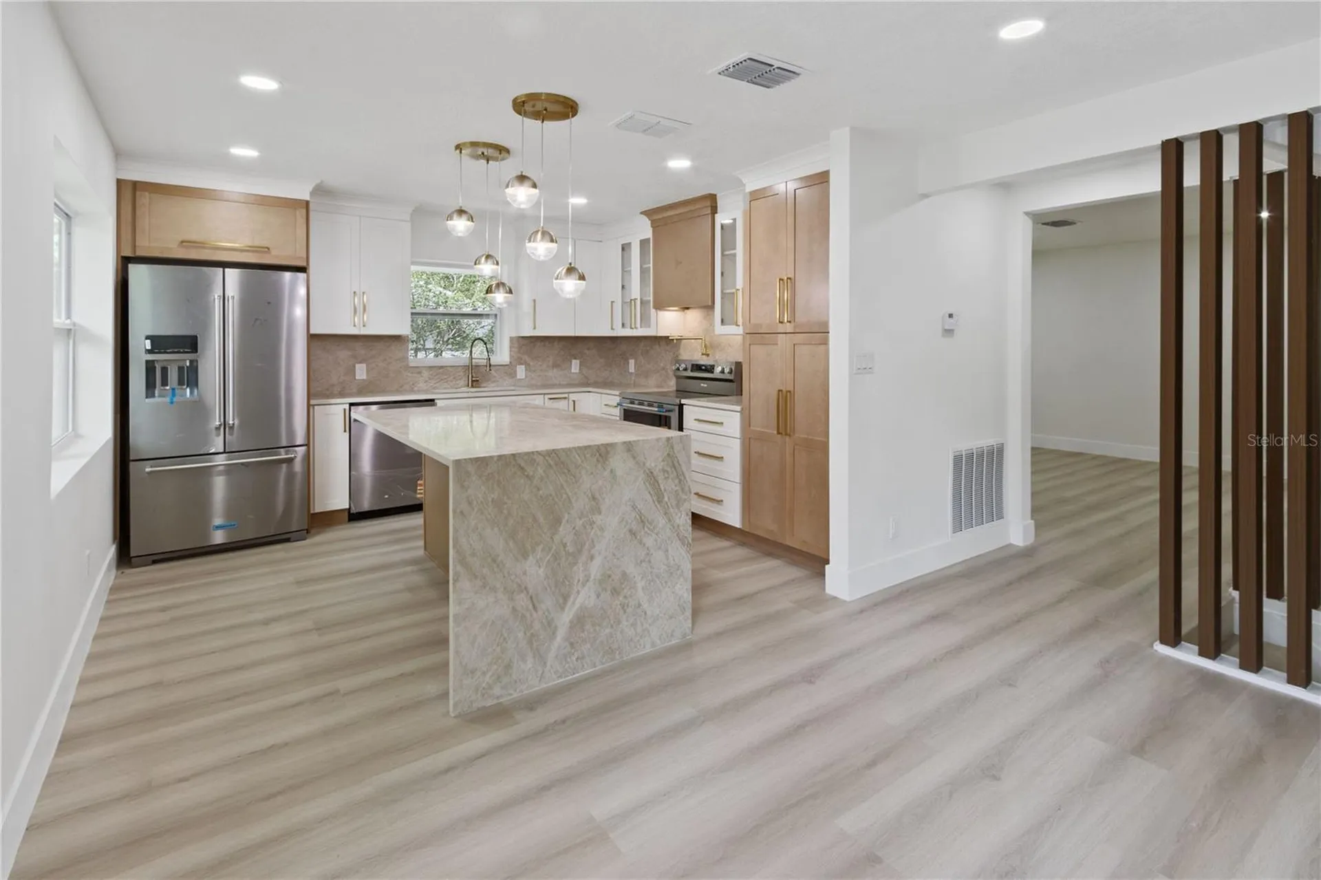 3232 W Oakellar Avenue Tampa FL 33611