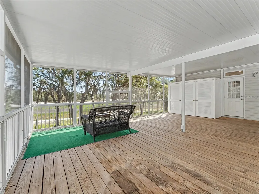 9504 Gray Fox Dr Drive Weeki Wachee FL 34613