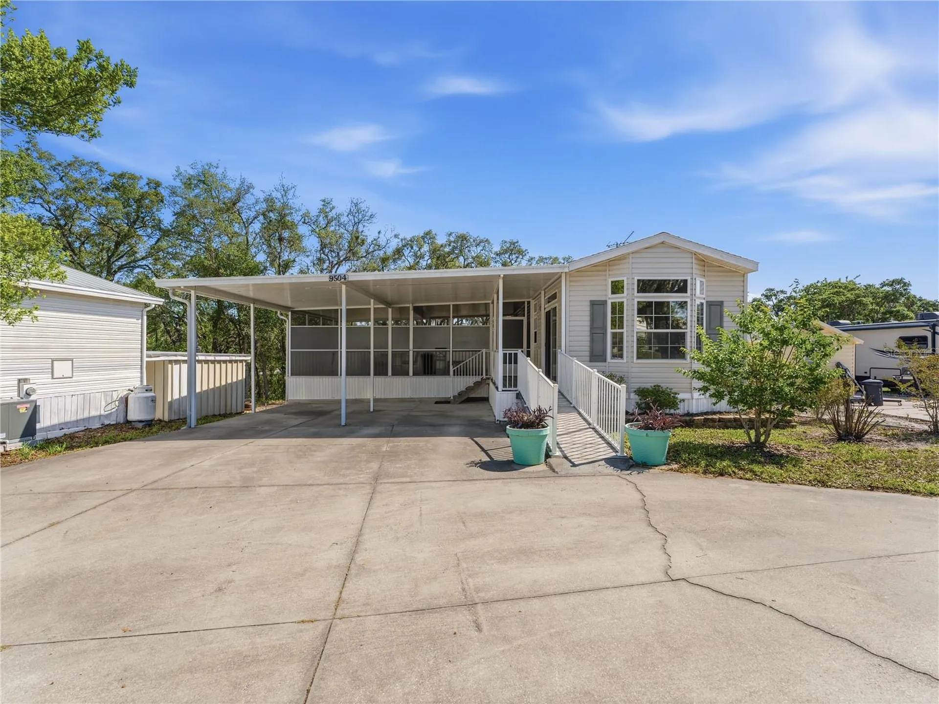 9504 Gray Fox Dr Drive Weeki Wachee FL 34613