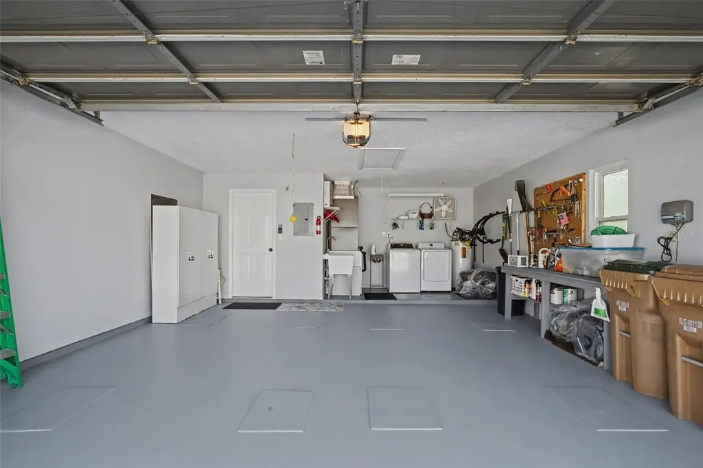 25049 Navel Avenue Leesburg FL 34748