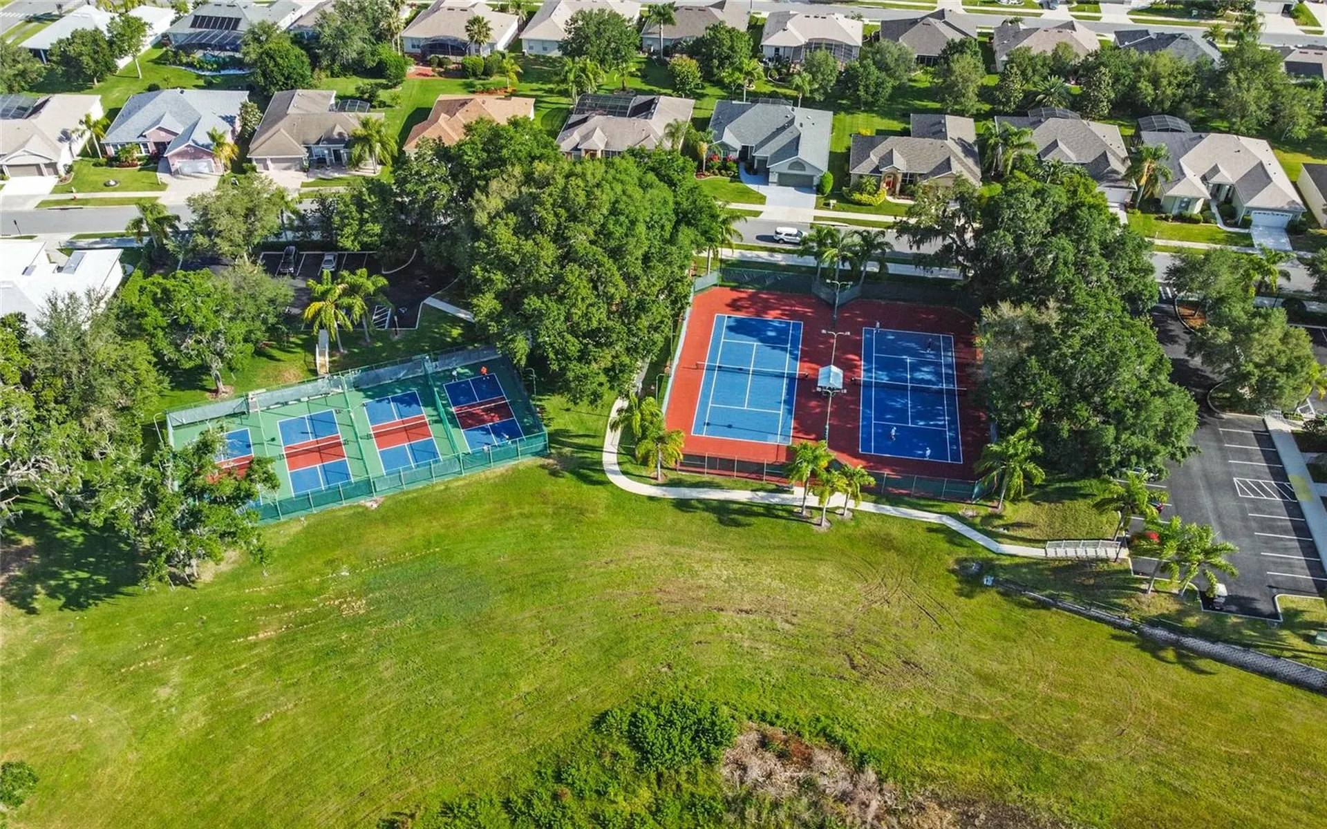 25049 Navel Avenue Leesburg FL 34748