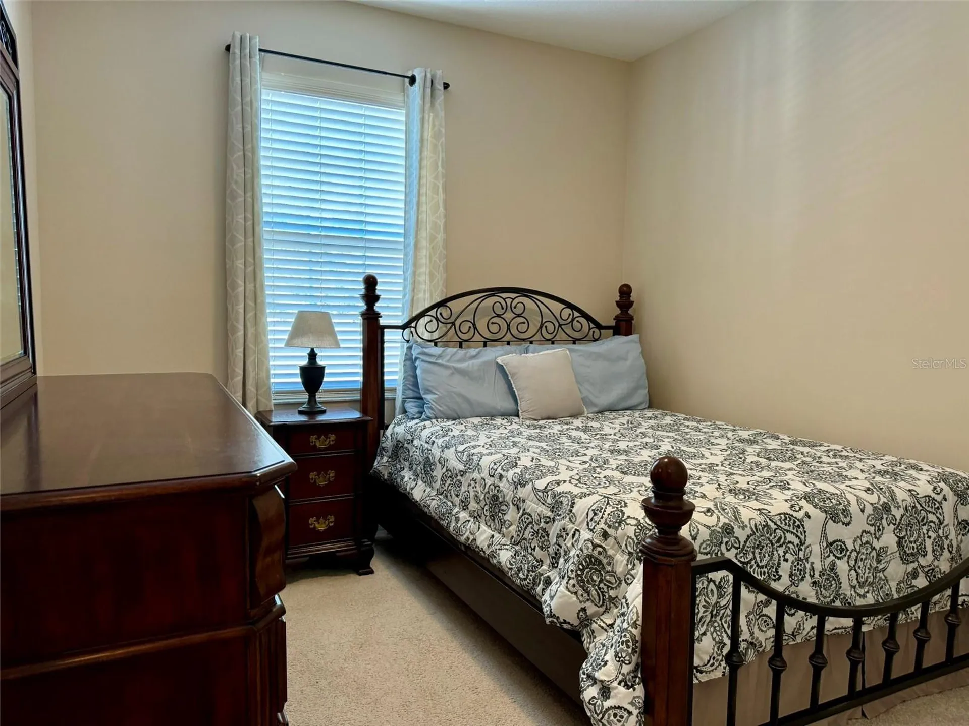 993 Juel Street Orlando FL 32814