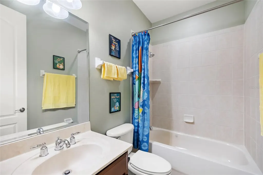 523 W Blue Water Edge Drive Eustis FL 32736