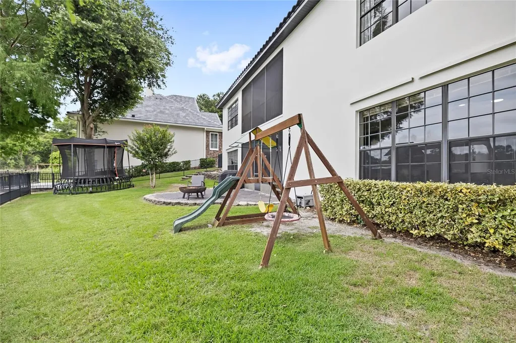 523 W Blue Water Edge Drive Eustis FL 32736