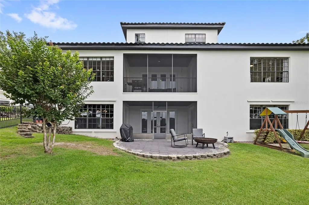 523 W Blue Water Edge Drive Eustis FL 32736