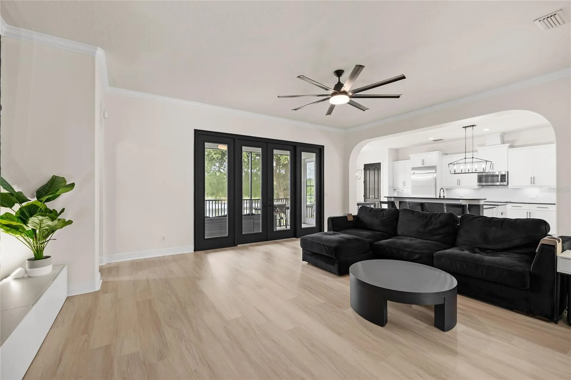 523 W Blue Water Edge Drive Eustis FL 32736