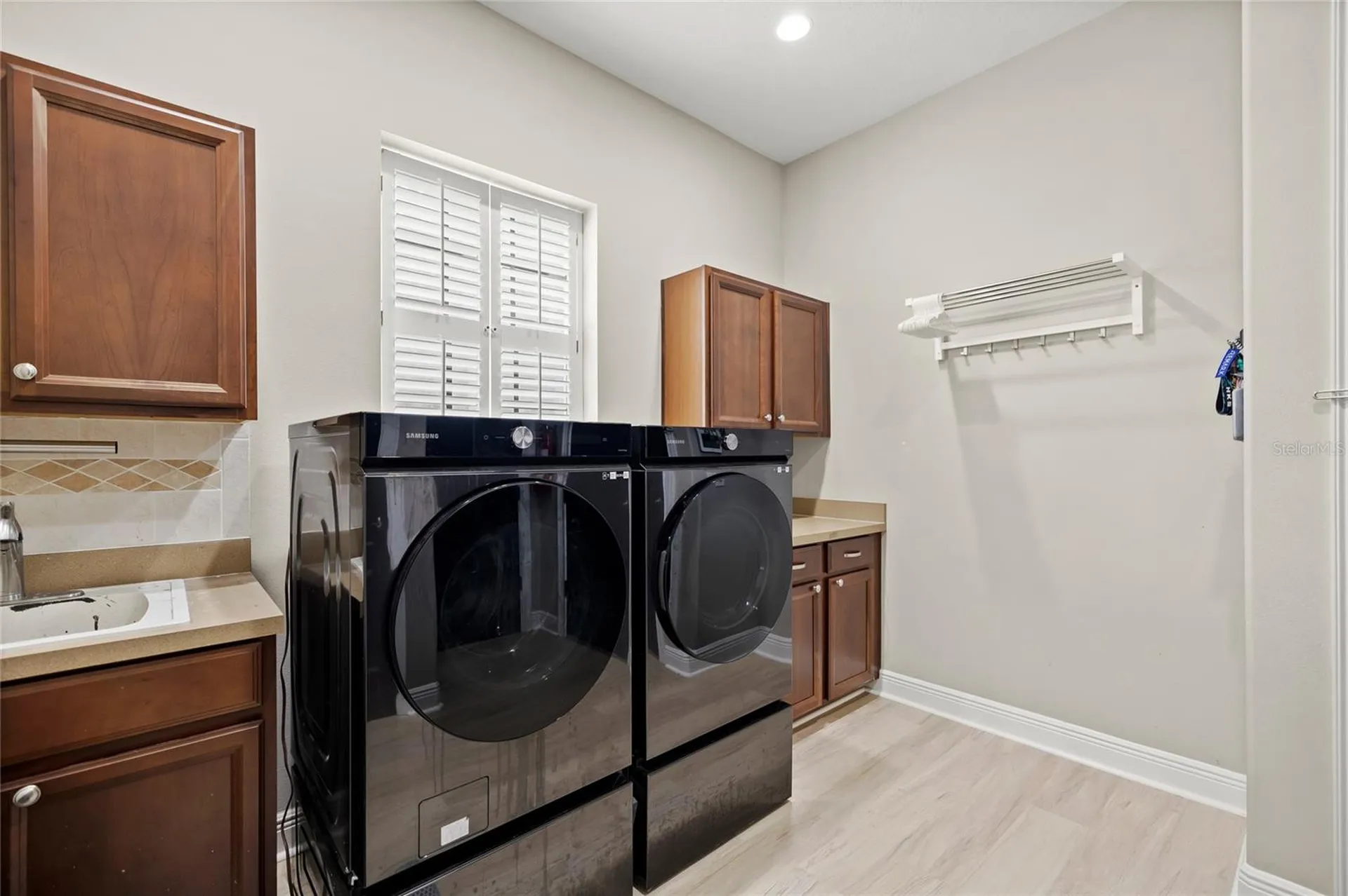 523 W Blue Water Edge Drive Eustis FL 32736