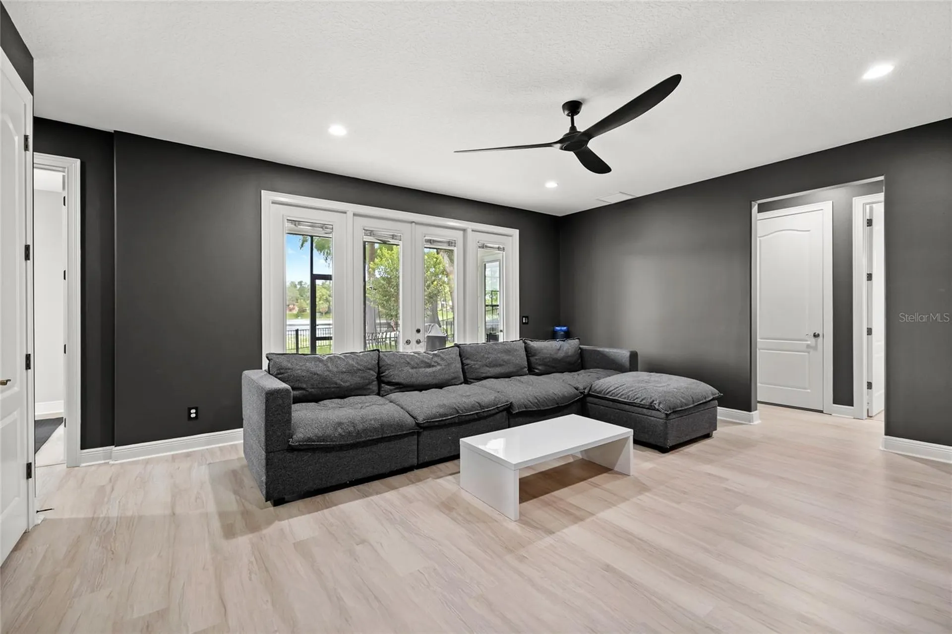 523 W Blue Water Edge Drive Eustis FL 32736