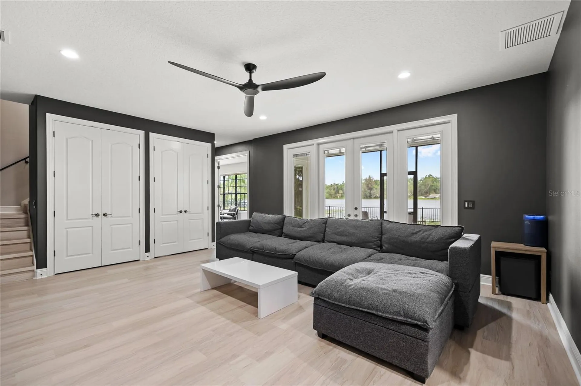 523 W Blue Water Edge Drive Eustis FL 32736