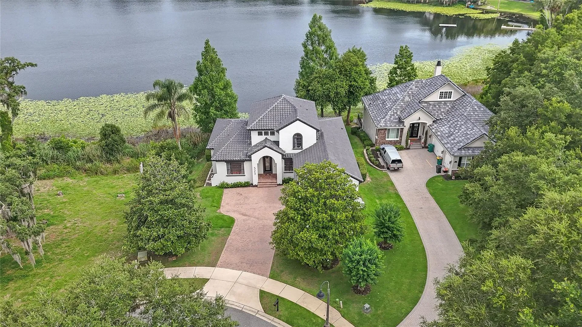 523 W Blue Water Edge Drive Eustis FL 32736