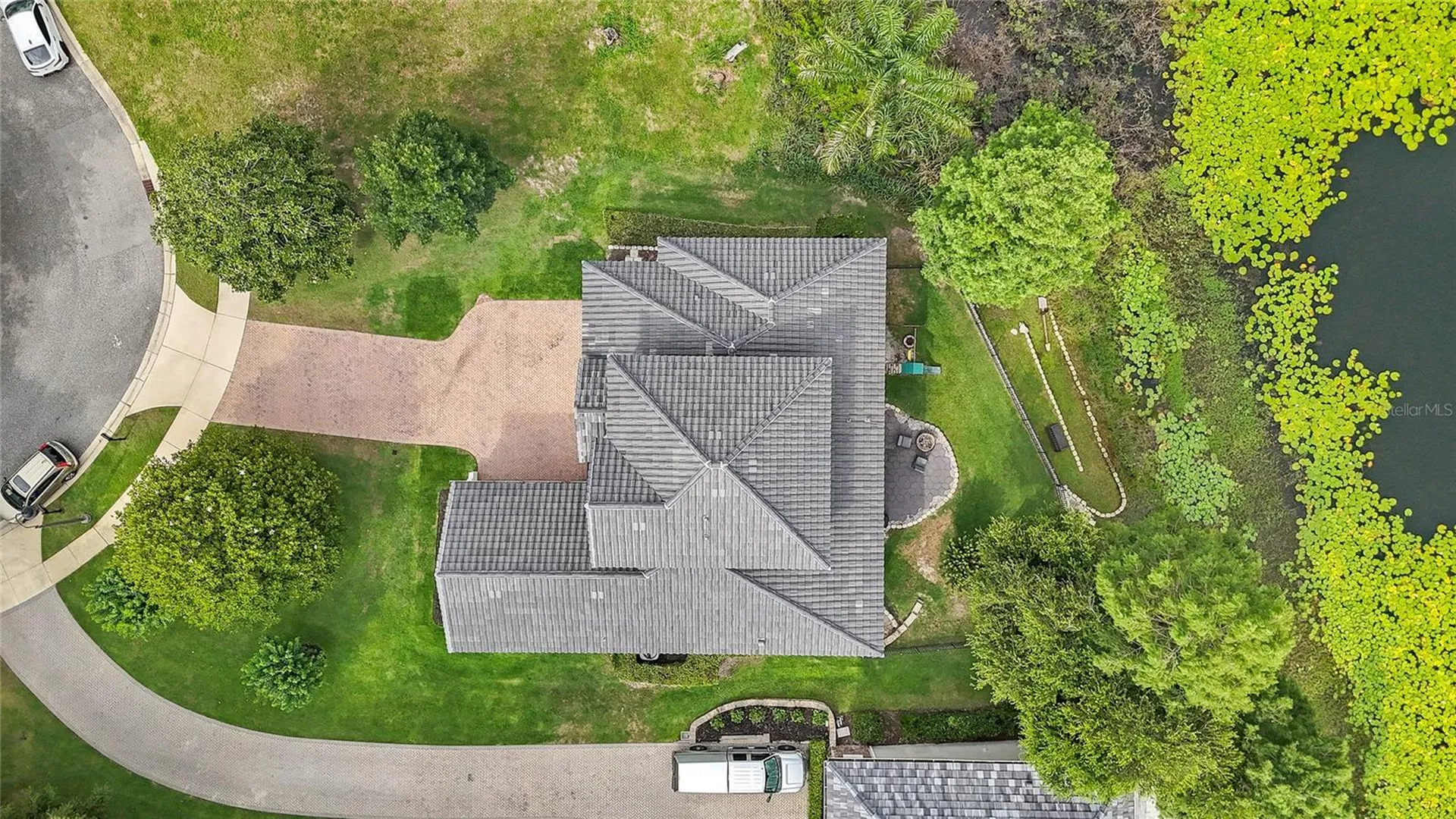 523 W Blue Water Edge Drive Eustis FL 32736