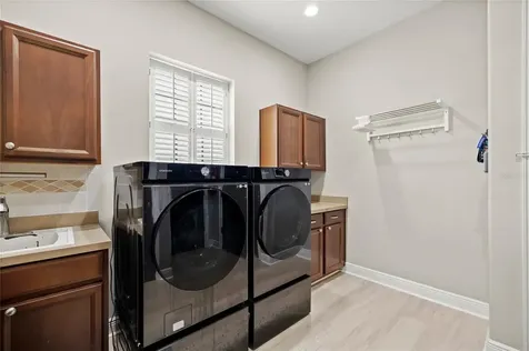 523 W Blue Water Edge Drive Eustis FL 32736