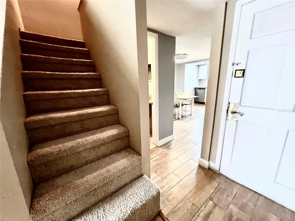14402 Reuter Strasse Circle Tampa FL 33613