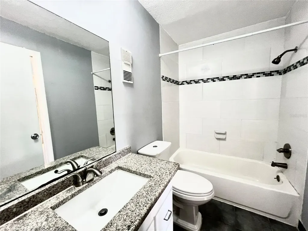 14402 Reuter Strasse Circle Tampa FL 33613