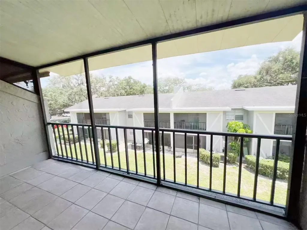 14402 Reuter Strasse Circle Tampa FL 33613