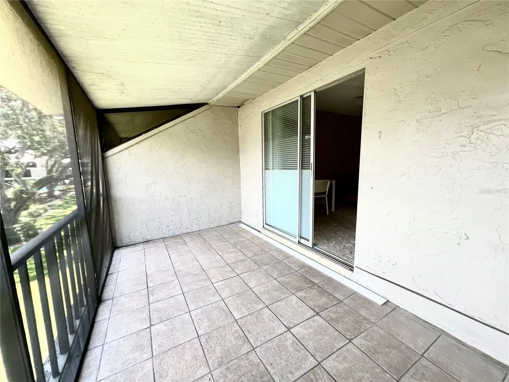 14402 Reuter Strasse Circle Tampa FL 33613