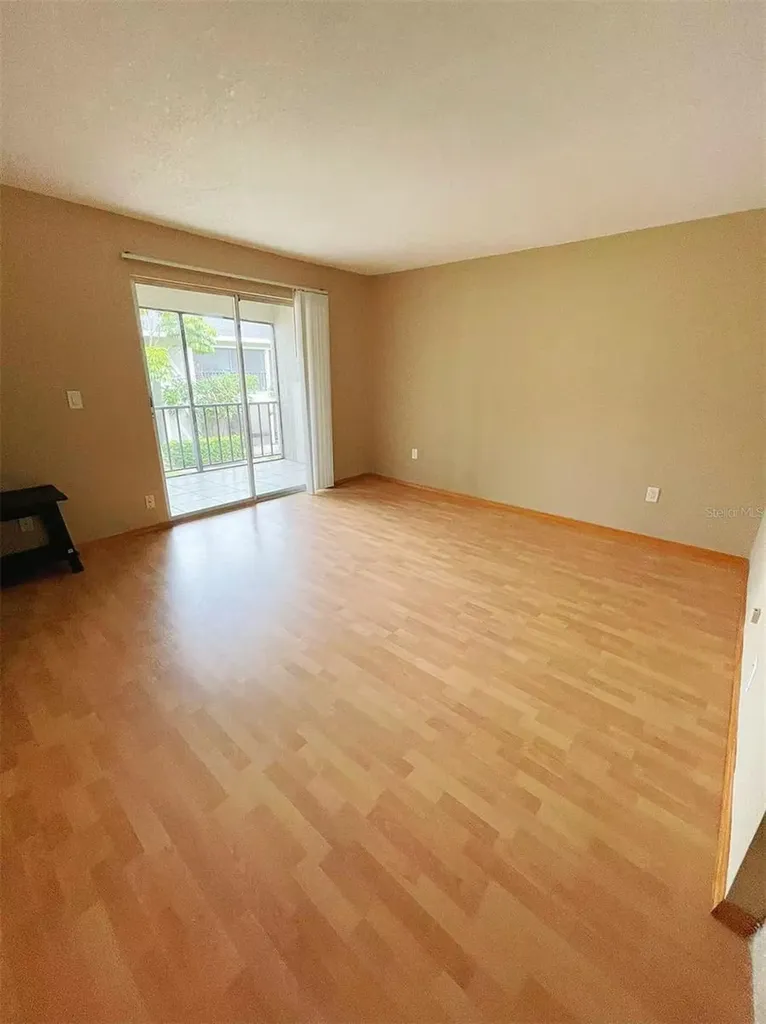 14402 Reuter Strasse Circle Tampa FL 33613