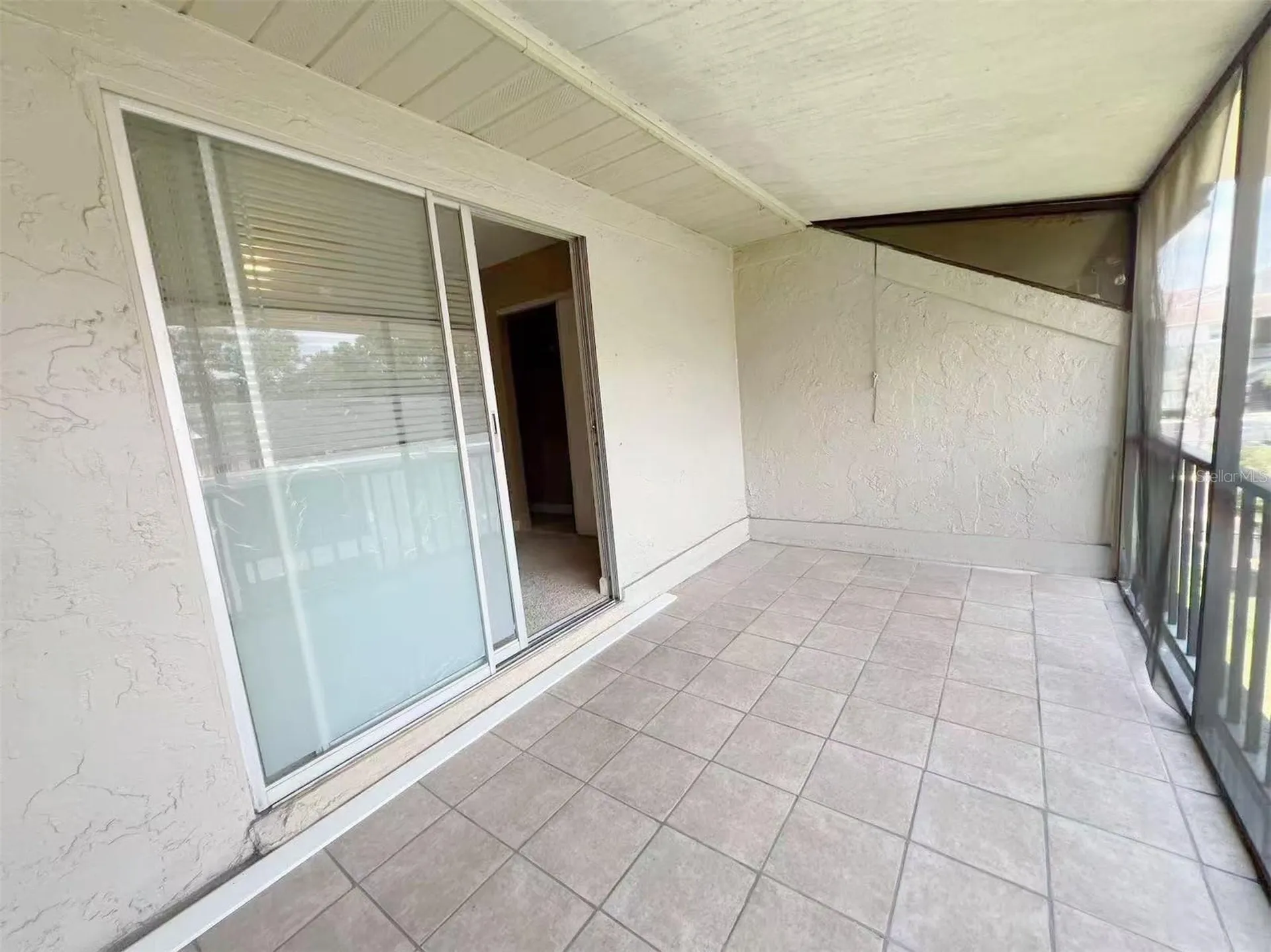 14402 Reuter Strasse Circle Tampa FL 33613