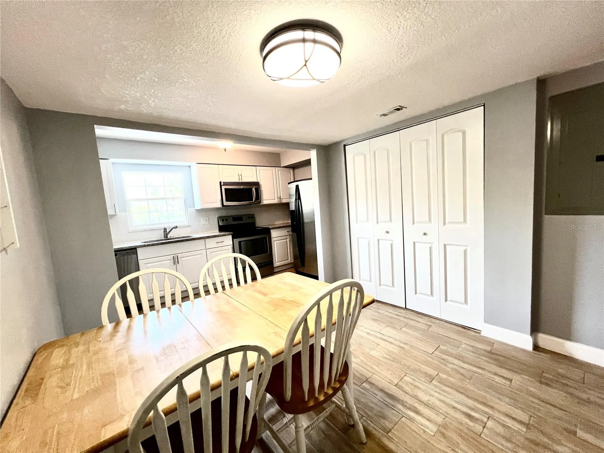 14402 Reuter Strasse Circle Tampa FL 33613