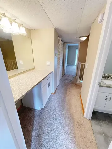 14402 Reuter Strasse Circle Tampa FL 33613