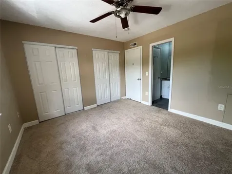 14402 Reuter Strasse Circle Tampa FL 33613