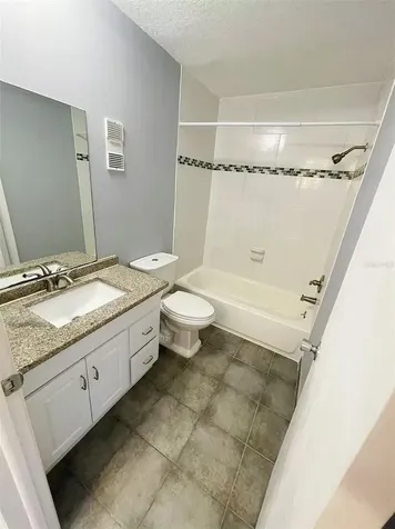 14402 Reuter Strasse Circle Tampa FL 33613