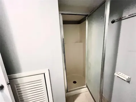 14402 Reuter Strasse Circle Tampa FL 33613