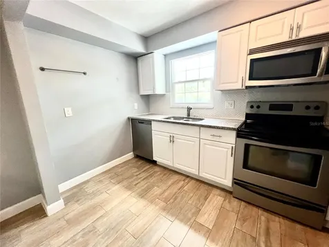 14402 Reuter Strasse Circle Tampa FL 33613