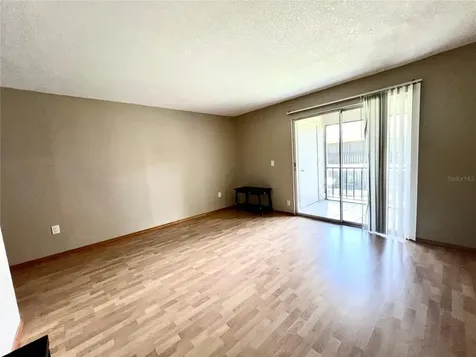 14402 Reuter Strasse Circle Tampa FL 33613