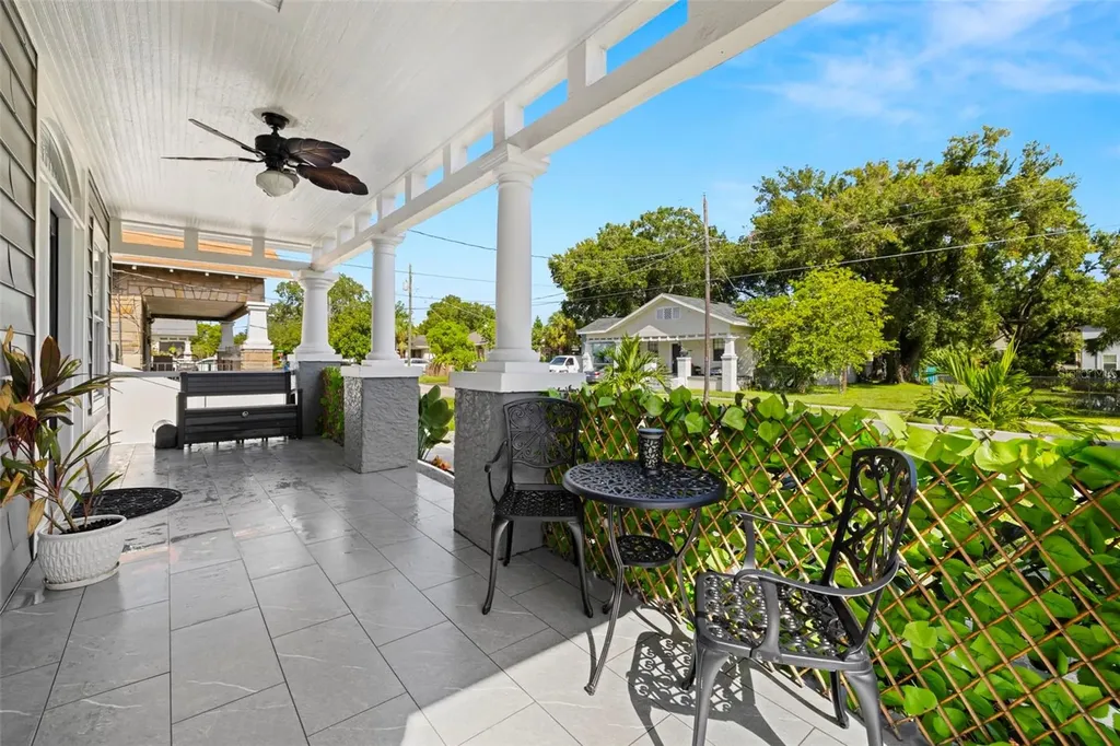 2526 W Union Street Tampa FL 33607