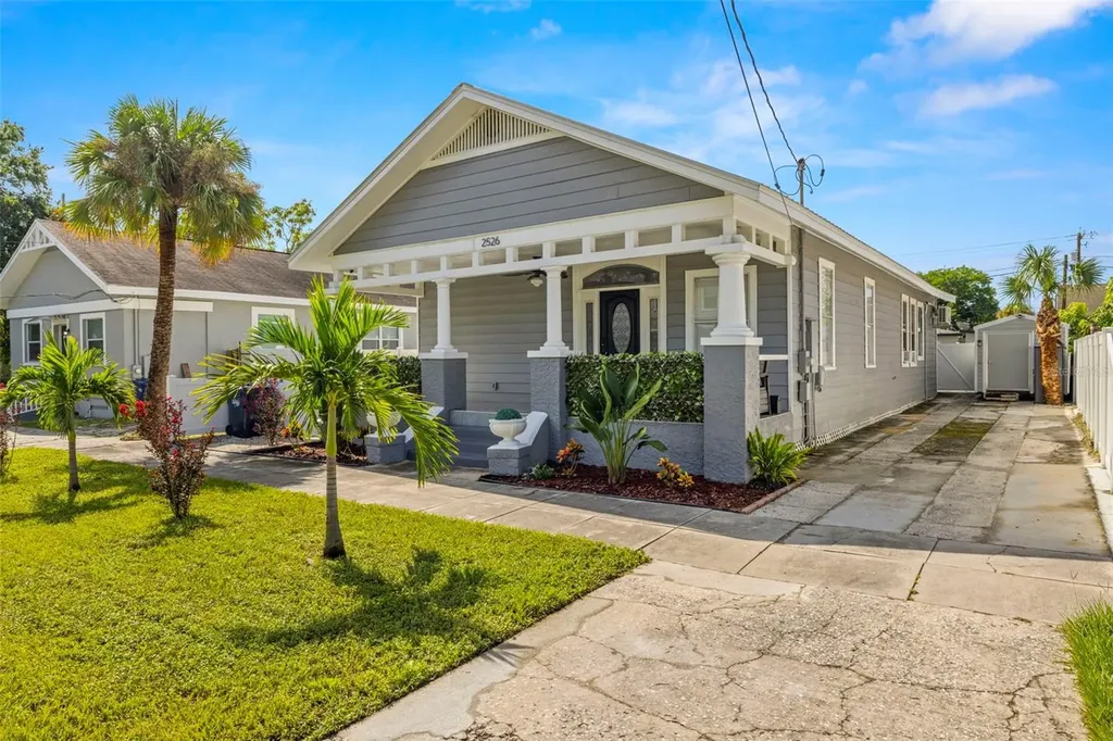 2526 W Union Street Tampa FL 33607