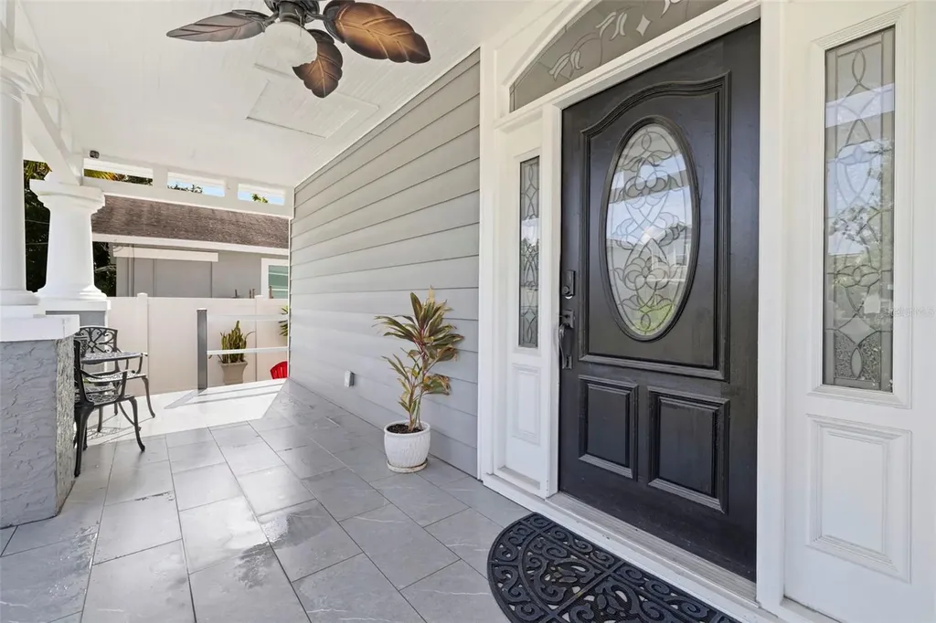2526 W Union Street Tampa FL 33607