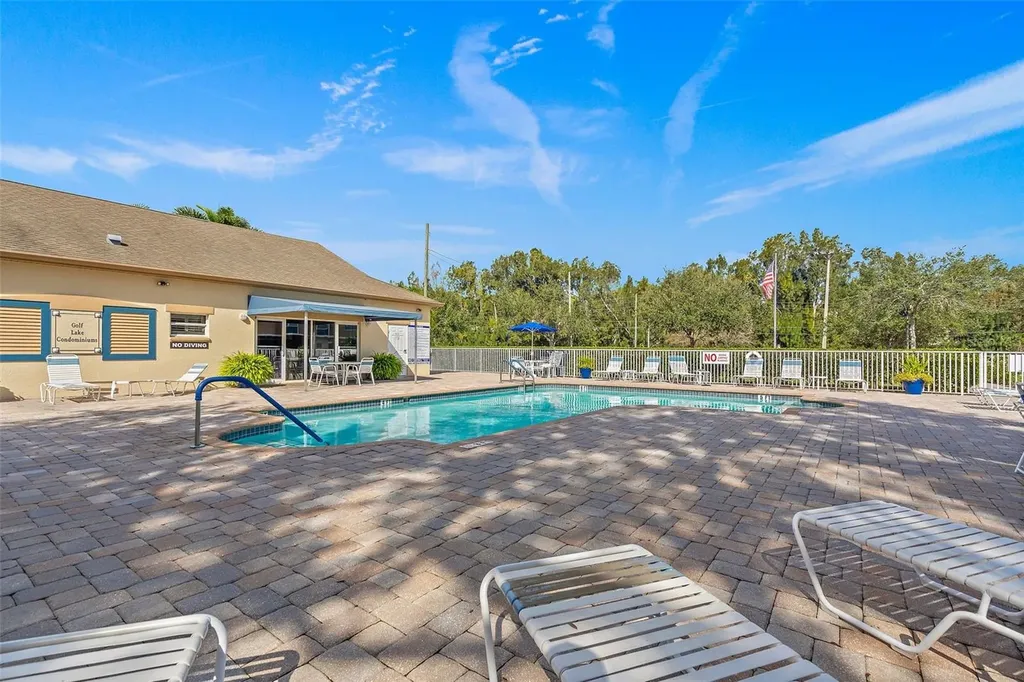 960 Starkey Road Largo FL 33771