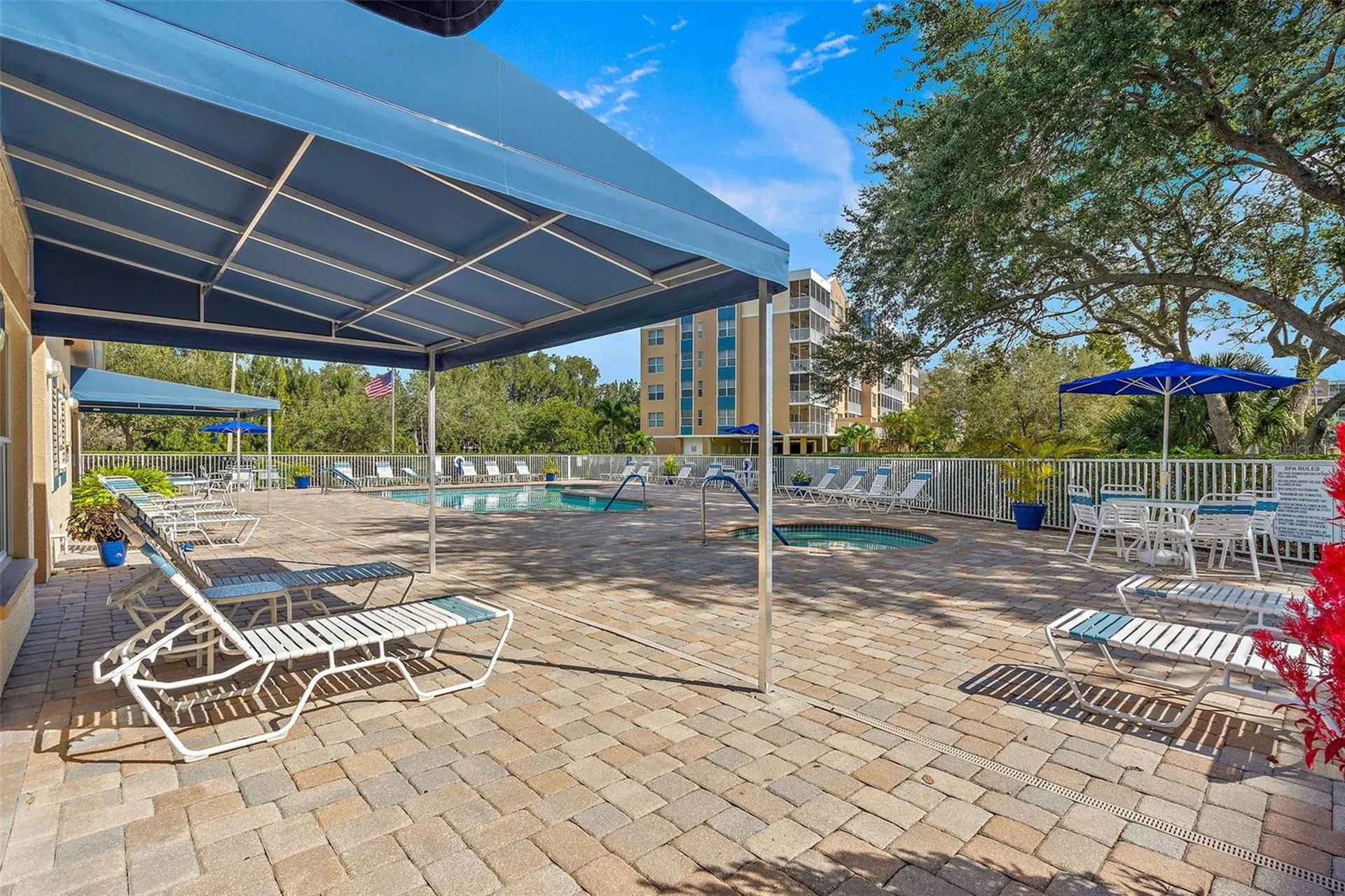 960 Starkey Road Largo FL 33771