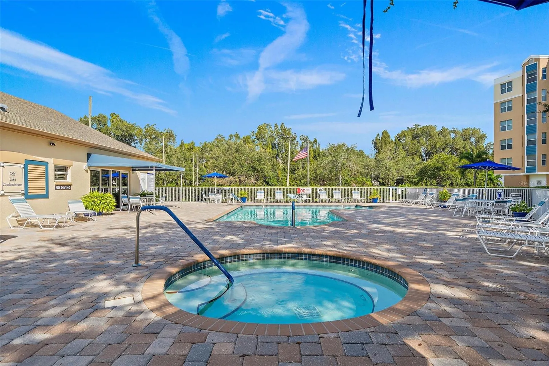 960 Starkey Road Largo FL 33771