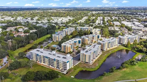 960 Starkey Road Largo FL 33771