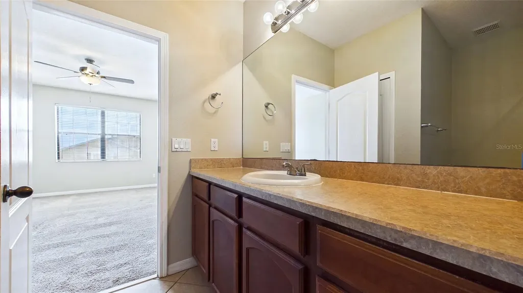 13128 Logan Captiva Lane Gibsonton FL 33534
