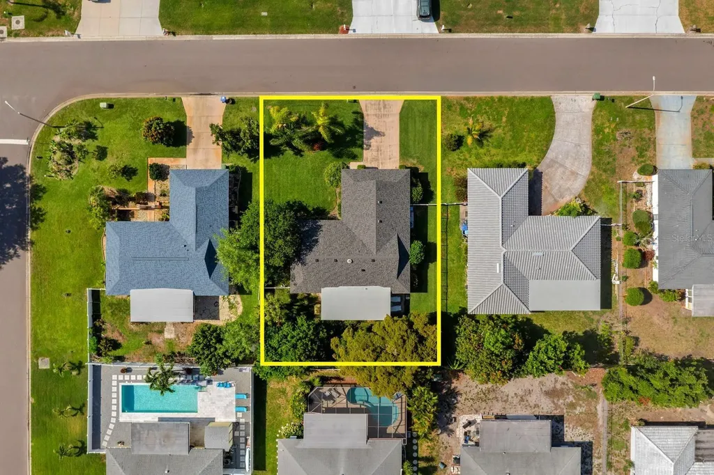 6609 13th Avenue Drive W Bradenton FL 34209