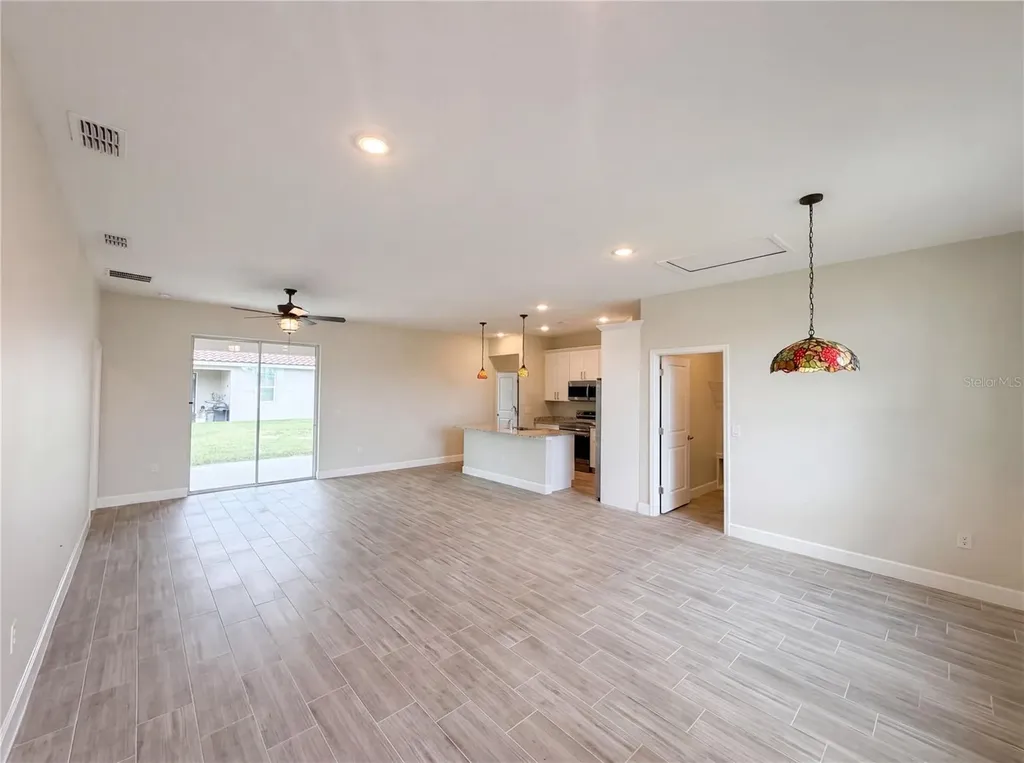 446 Cinnamon Drive Kissimmee FL 34759