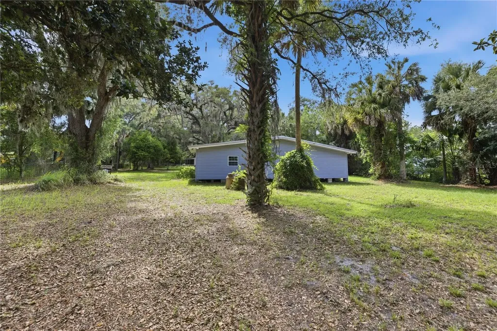 13122 E Highway 316 Fort Mc Coy FL 32134