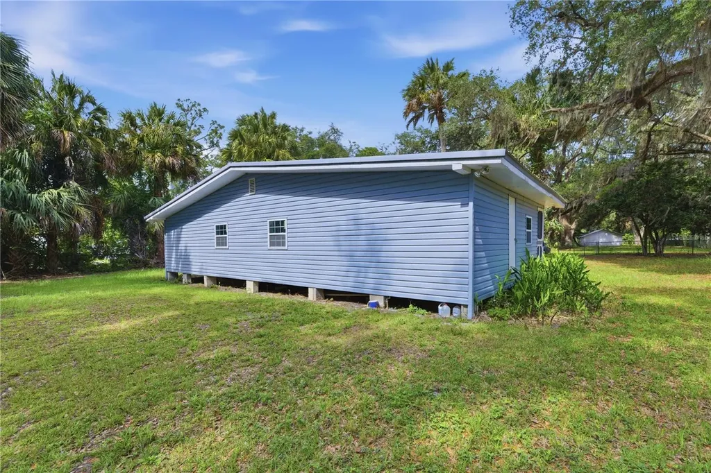 13122 E Highway 316 Fort Mc Coy FL 32134