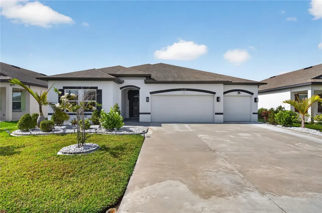 2530 Sand Gables Trail Bradenton FL 34208