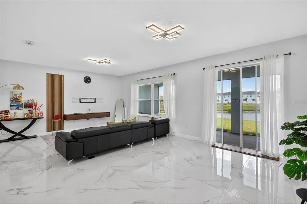 2530 Sand Gables Trail Bradenton FL 34208