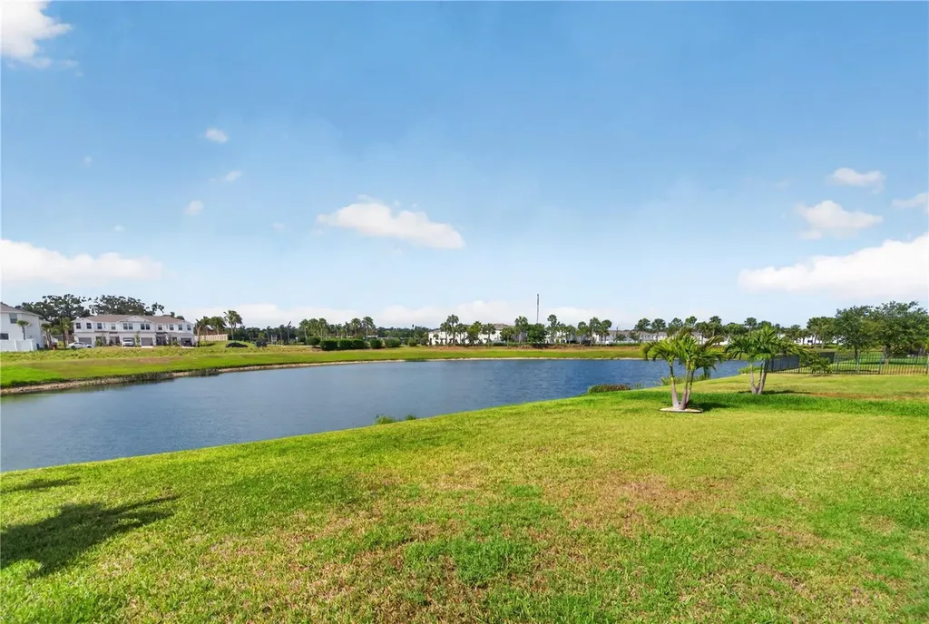 2530 Sand Gables Trail Bradenton FL 34208