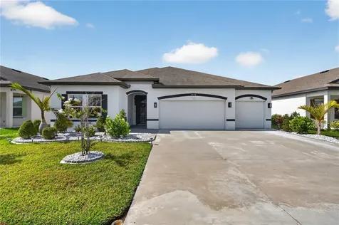 2530 Sand Gables Trail Bradenton FL 34208