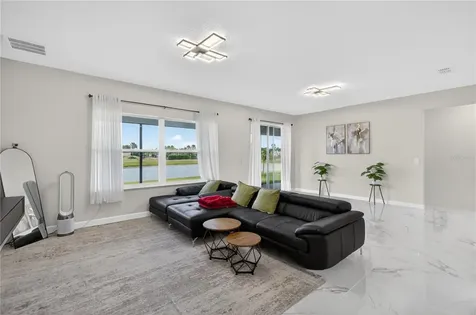 2530 Sand Gables Trail Bradenton FL 34208